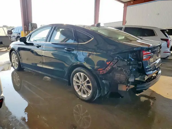 3FA6P0HD7LR164563 2020 FORD FUSION - Image 2