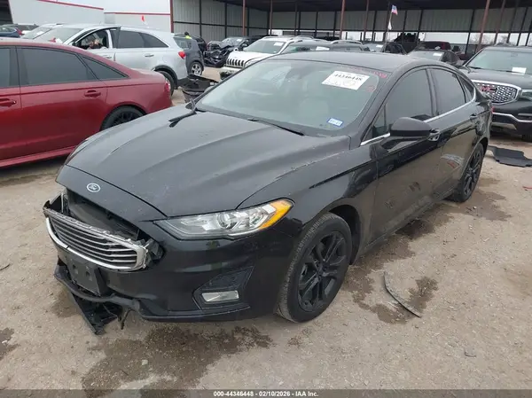 3FA6P0HD7LR180729 2020 FORD FUSION - Image 2