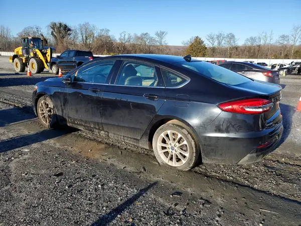 3FA6P0HD7LR215897 2020 FORD FUSION - Image 2