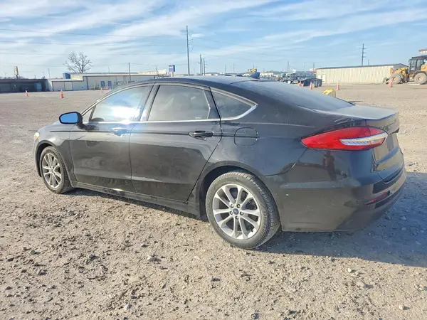 3FA6P0HD7LR220811 2020 FORD FUSION - Image 2