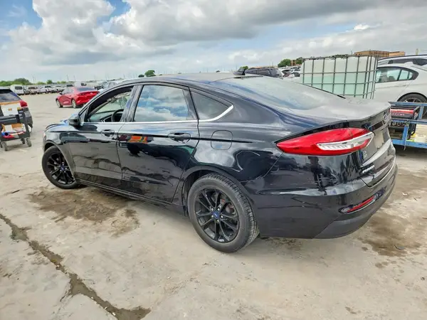 3FA6P0HD7LR223532 2020 FORD FUSION - Image 2