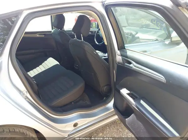 3FA6P0HD7LR226155 2020 FORD FUSION - Image 8