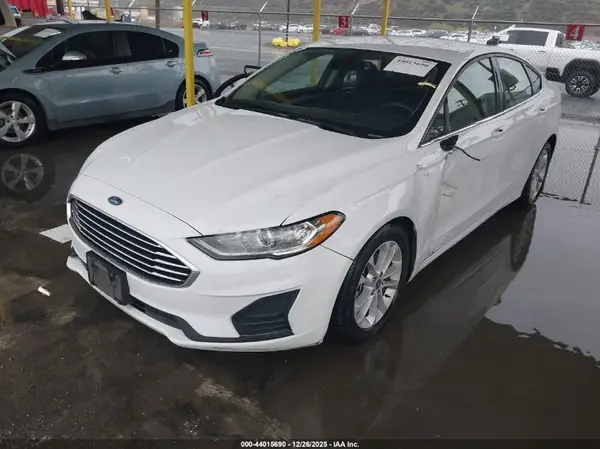 3FA6P0HD7LR229119 2020 FORD FUSION - Image 2