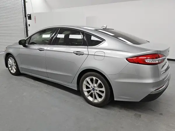3FA6P0HD7LR246566 2020 FORD FUSION - Image 2