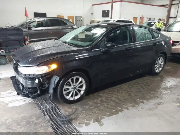 3FA6P0HD7LR247345 2020 FORD FUSION - Image 2