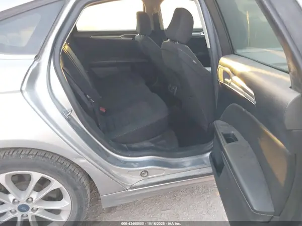 3FA6P0HD7LR255042 2020 FORD FUSION - Image 8