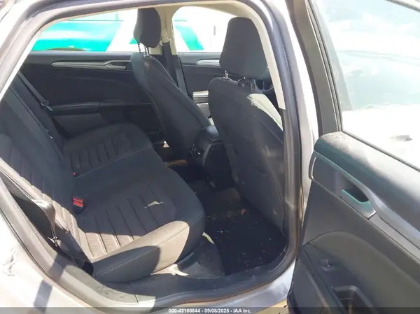 3FA6P0HD7LR256157 2020 FORD FUSION - Image 8