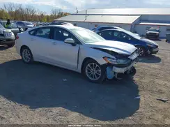 3FA6P0HD7LR256272 2020 FORD FUSION