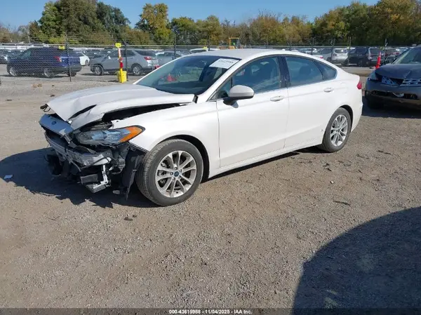 3FA6P0HD7LR256272 2020 FORD FUSION - Image 2