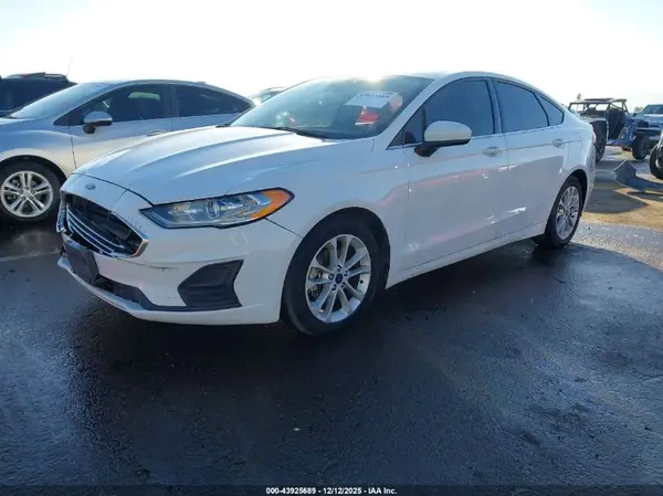 3FA6P0HD7LR257826 2020 FORD FUSION - Image 2