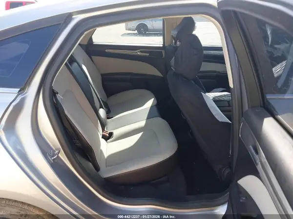 3FA6P0HD7LR259026 2020 FORD FUSION - Image 8