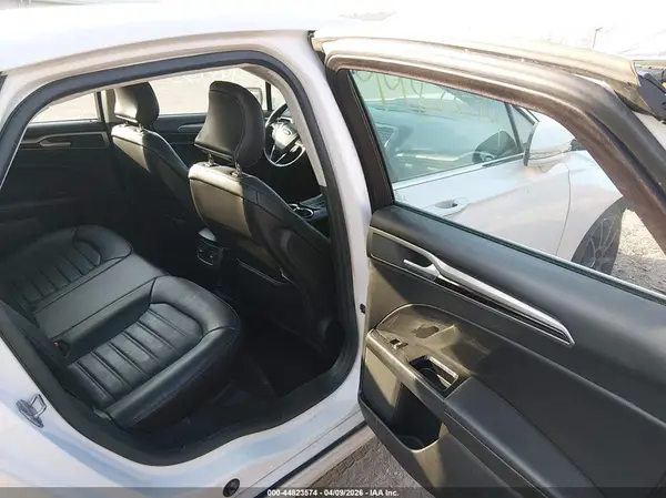 3FA6P0HD8GR192541 2016 FORD FUSION - Image 8