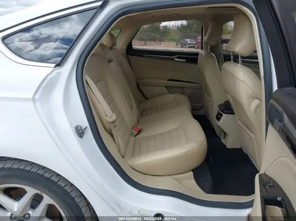 3FA6P0HD8GR198095 2016 FORD FUSION - Image 8