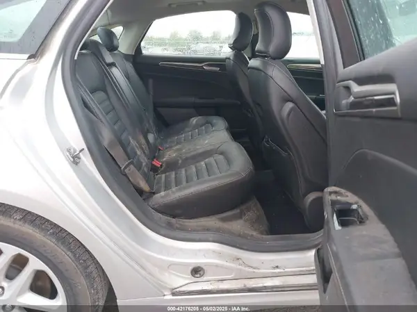 3FA6P0HD8GR217647 2016 FORD FUSION - Image 8