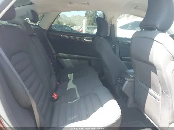3FA6P0HD8GR247005 2016 FORD FUSION - Image 8