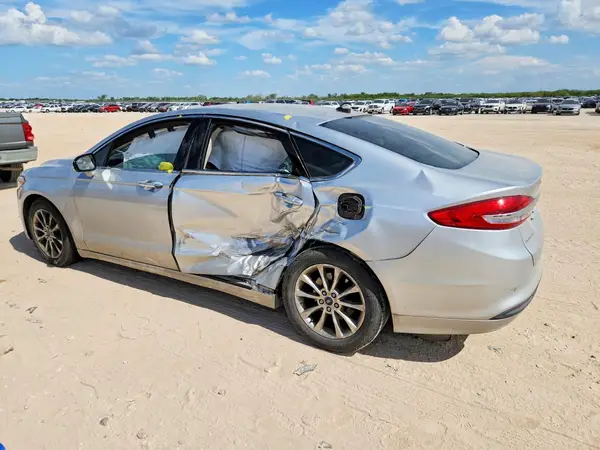3FA6P0HD8HR123012 2017 FORD FUSION - Image 2