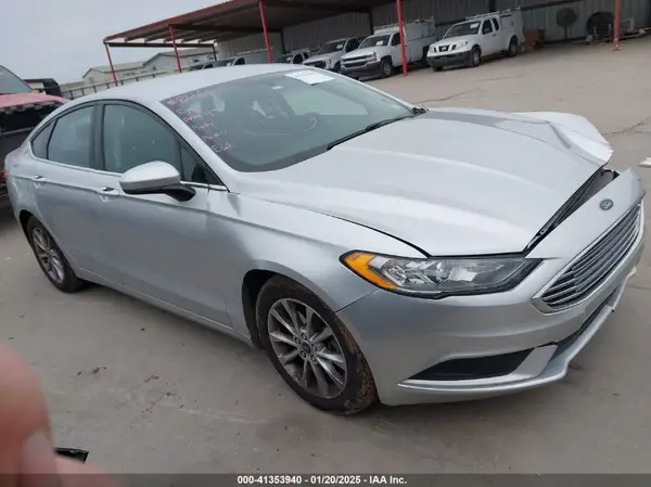 3FA6P0HD8HR129036 2017 FORD FUSION - Image 1