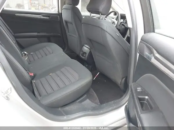3FA6P0HD8HR129036 2017 FORD FUSION - Image 8
