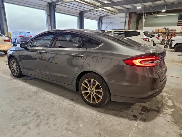 3FA6P0HD8HR129568 2017 FORD FUSION - Image 2