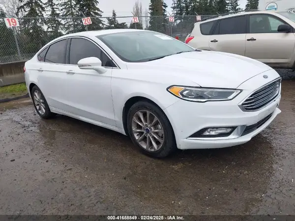 3FA6P0HD8HR131367 2017 FORD FUSION - Image 1