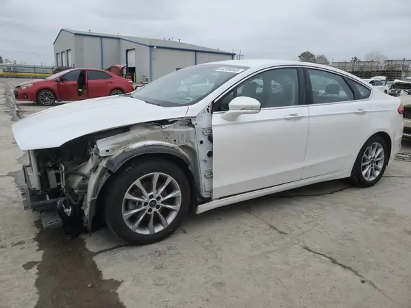 3FA6P0HD8HR131580 2017 FORD FUSION - Image 1