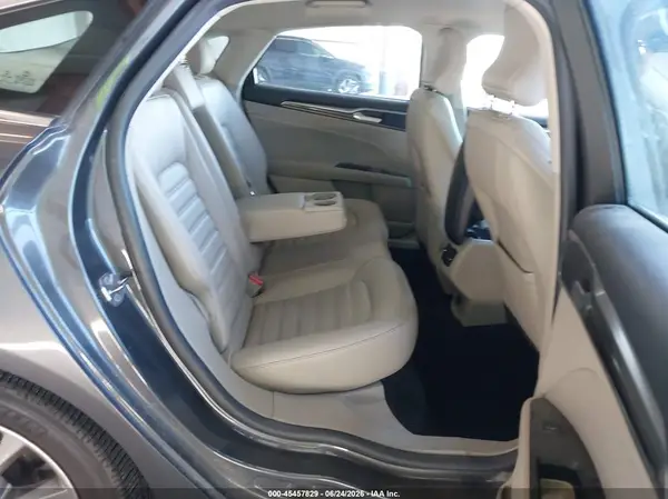 3FA6P0HD8HR132597 2017 FORD FUSION - Image 8