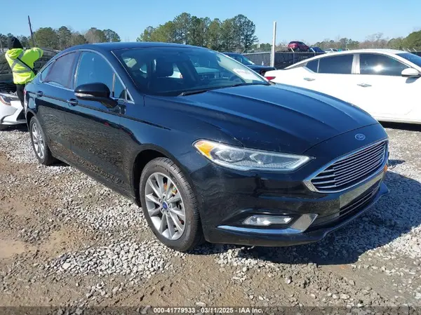 3FA6P0HD8HR136908 2017 FORD FUSION - Image 1