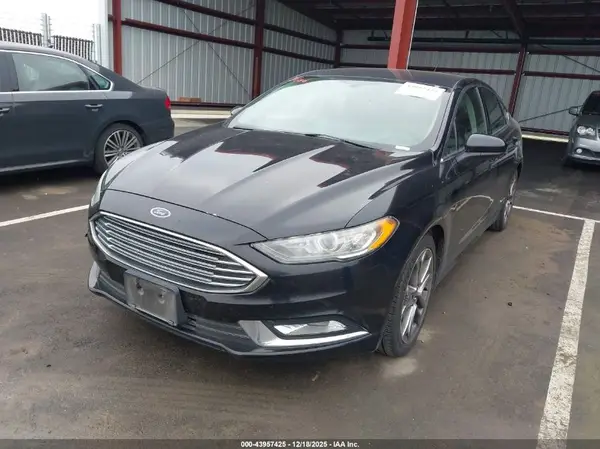 3FA6P0HD8HR158231 2017 FORD FUSION - Image 2