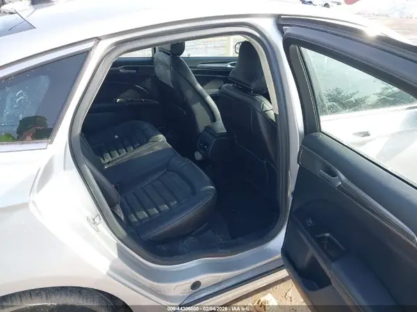 3FA6P0HD8HR176762 2017 FORD FUSION - Image 8