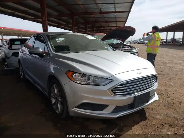 3FA6P0HD8HR187521 2017 FORD FUSION - Image 1
