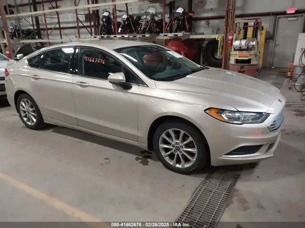 3FA6P0HD8HR213437 2017 FORD FUSION - Image 1