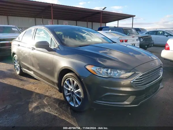 3FA6P0HD8HR215799 2017 FORD FUSION - Image 1