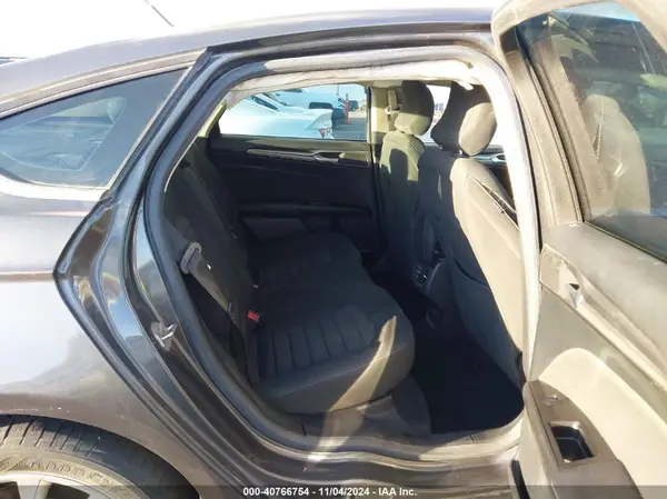 3FA6P0HD8HR215799 2017 FORD FUSION - Image 8