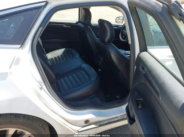 3FA6P0HD8HR218525 2017 FORD FUSION - Image 8