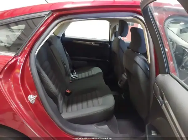 3FA6P0HD8HR221537 2017 FORD FUSION - Image 8