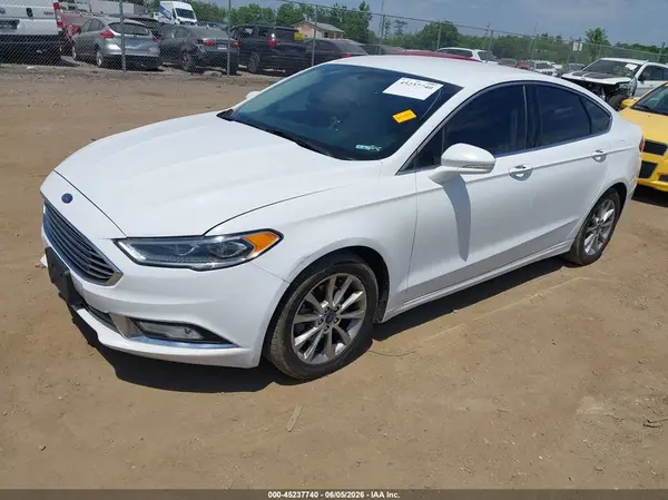 3FA6P0HD8HR230769 2017 FORD FUSION - Image 2