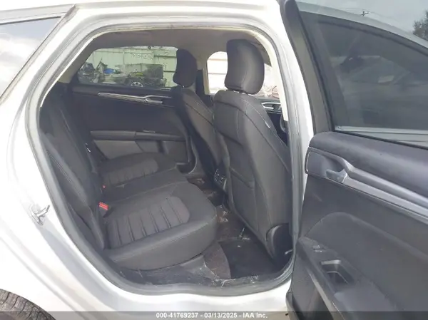 3FA6P0HD8HR241738 2017 FORD FUSION - Image 8