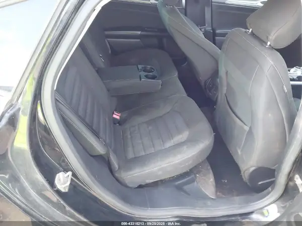 3FA6P0HD8HR246938 2017 FORD FUSION - Image 8