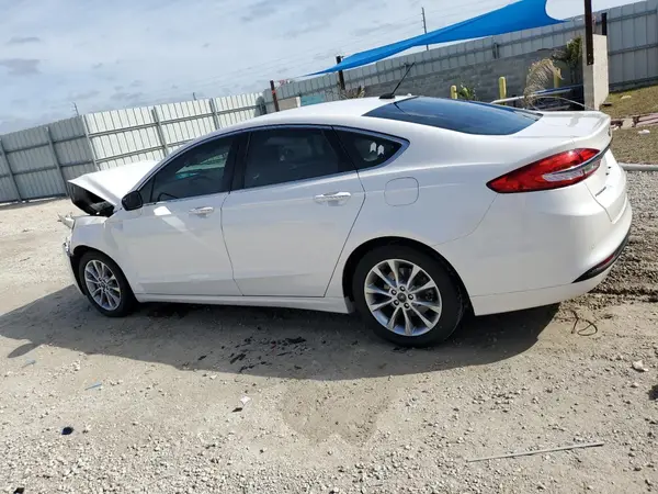 3FA6P0HD8HR250374 2017 FORD FUSION - Image 2