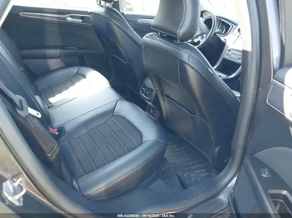 3FA6P0HD8HR250696 2017 FORD FUSION - Image 8