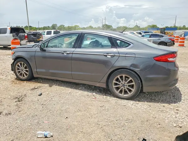 3FA6P0HD8HR254781 2017 FORD FUSION - Image 2