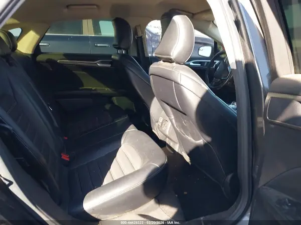 3FA6P0HD8HR257860 2017 FORD FUSION - Image 8