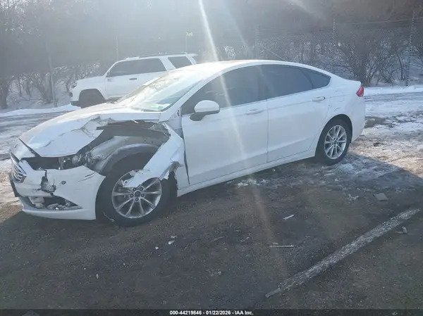 3FA6P0HD8HR264212 2017 FORD FUSION - Image 2