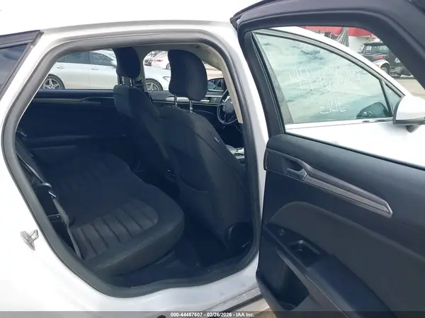 3FA6P0HD8HR270897 2017 FORD FUSION - Image 8