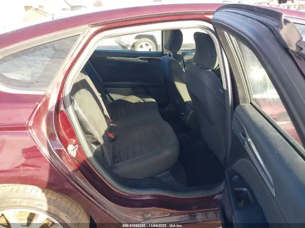 3FA6P0HD8HR271841 2017 FORD FUSION - Image 8