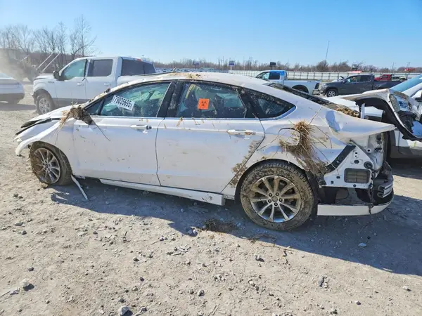 3FA6P0HD8HR275601 2017 FORD FUSION - Image 2