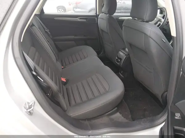 3FA6P0HD8HR277302 2017 FORD FUSION - Image 8
