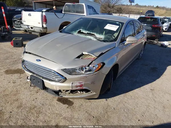 3FA6P0HD8HR284041 2017 FORD FUSION - Image 2