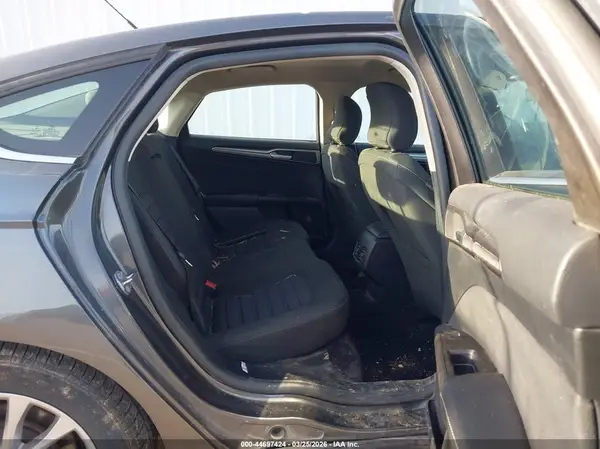 3FA6P0HD8HR292205 2017 FORD FUSION - Image 8