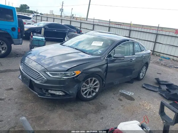 3FA6P0HD8HR302635 2017 FORD FUSION - Image 2